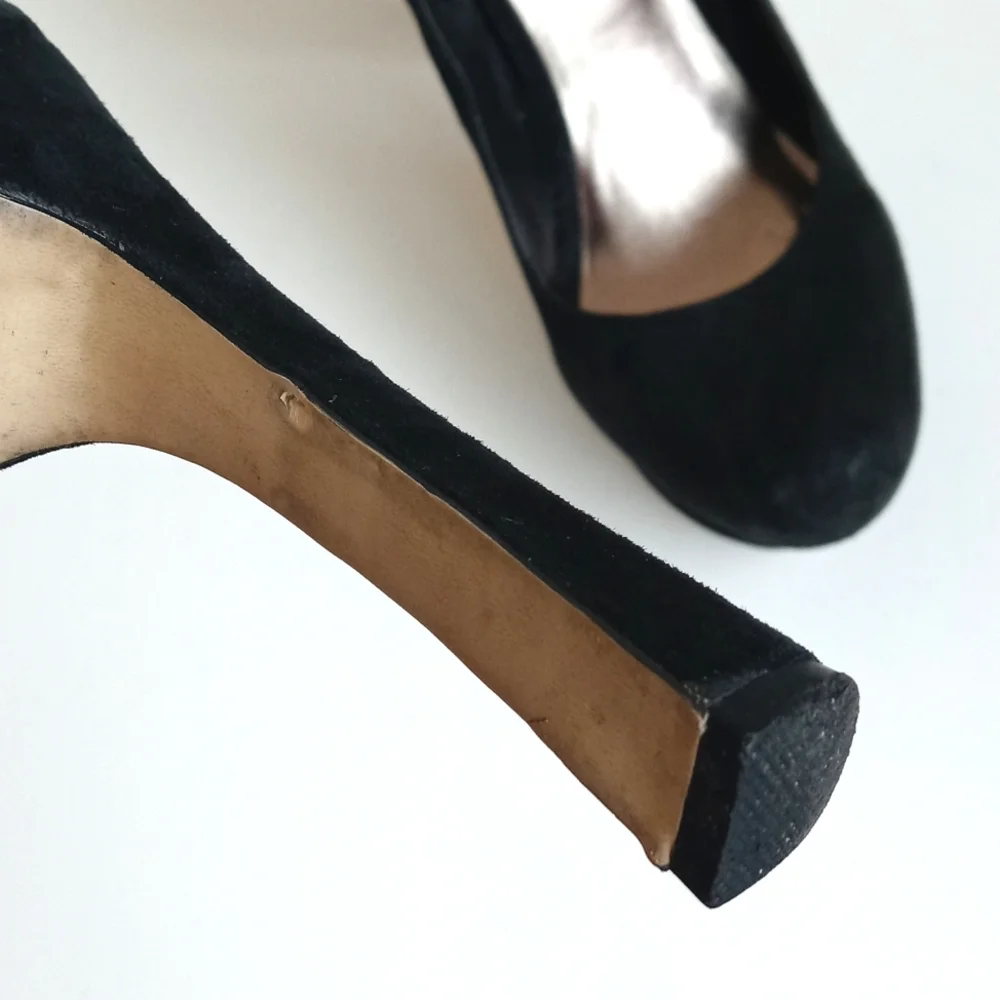 Zigi Soho Women’s Elegant Black Suede Leather Platform Heels 7.5